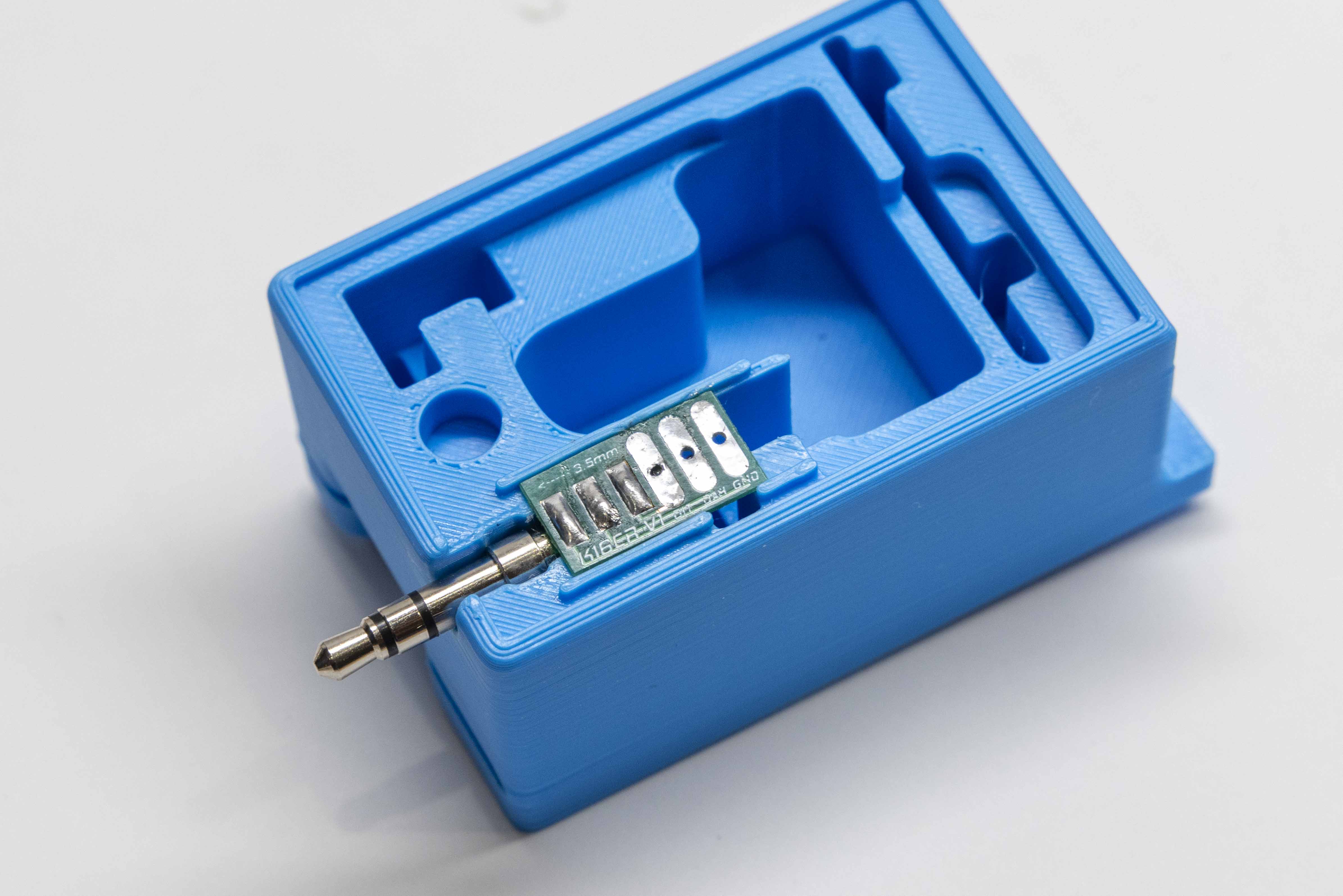 PCB and jack assembly inserted into key body