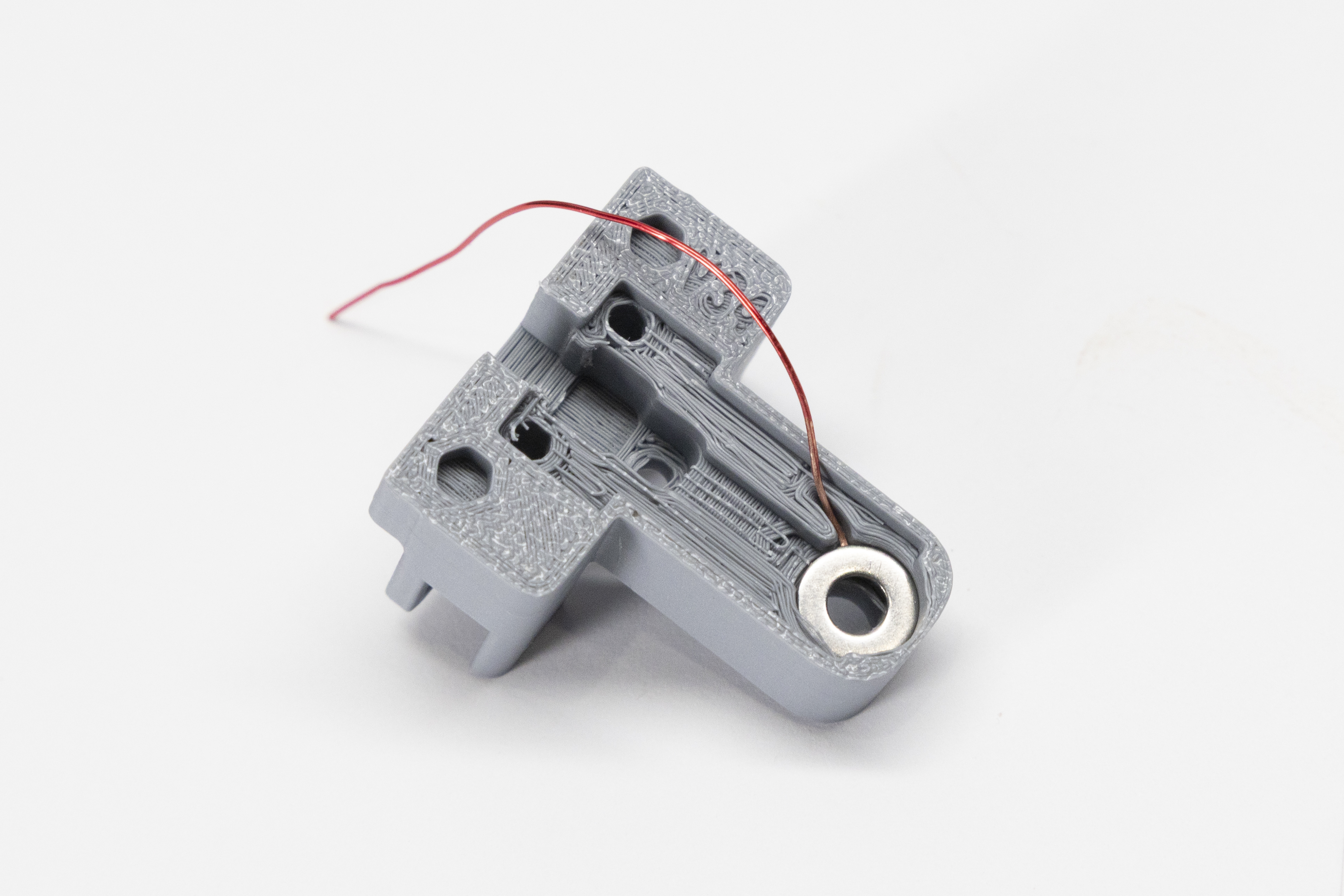 M3 washer set over the wire loop in the cavity